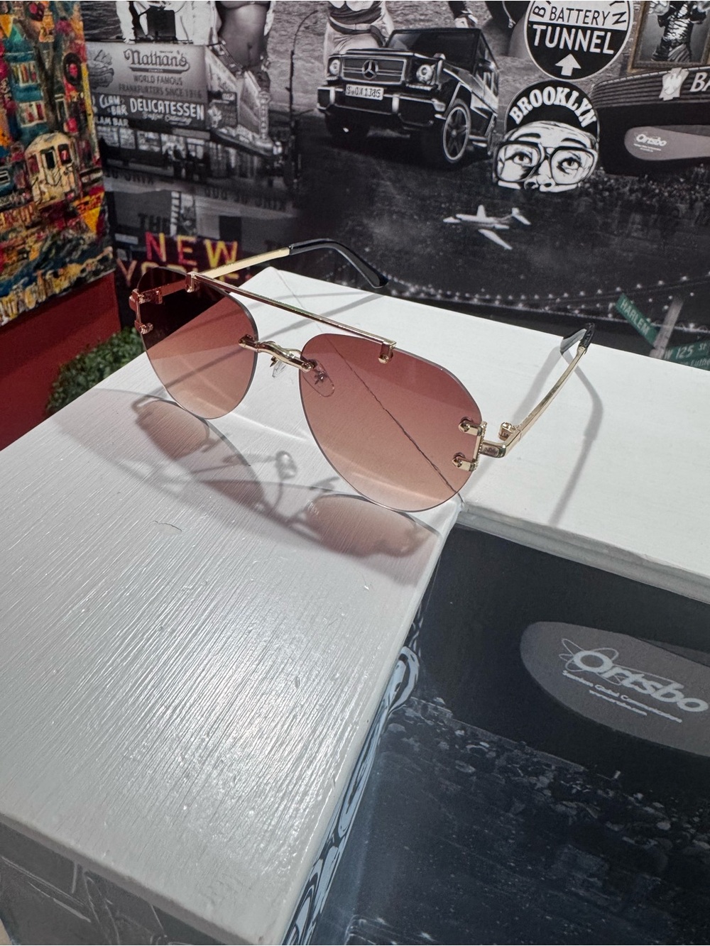 Gold Rim Pink Gradient Rimless Sunglasses - Unbranded